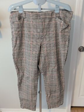 Women's Plaid Pixie Trouser
